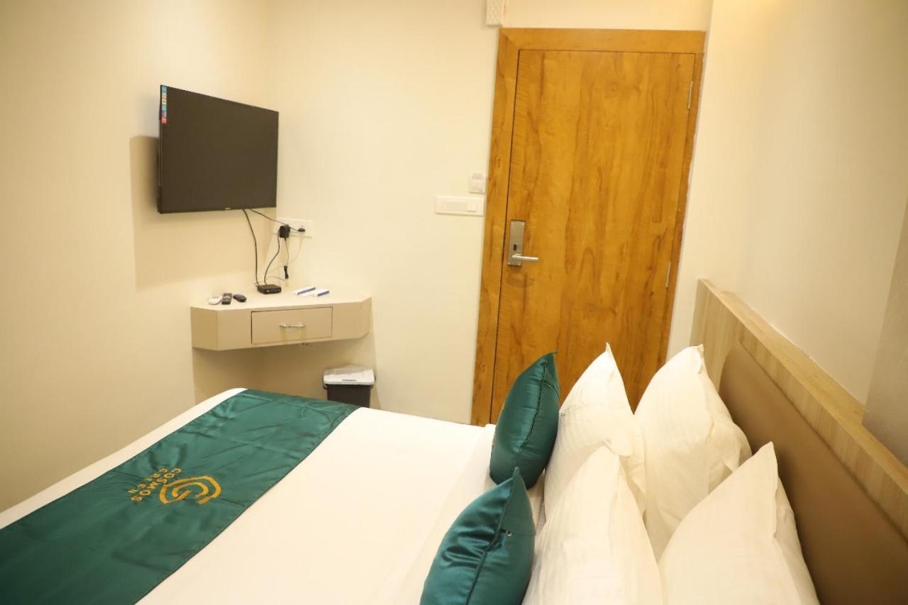 Hotel Cosmos Green Indore Ngoại thất bức ảnh